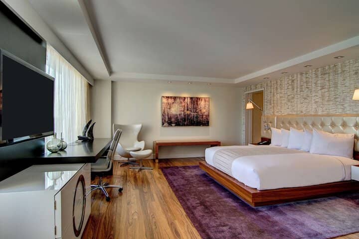 Room 25 of 56